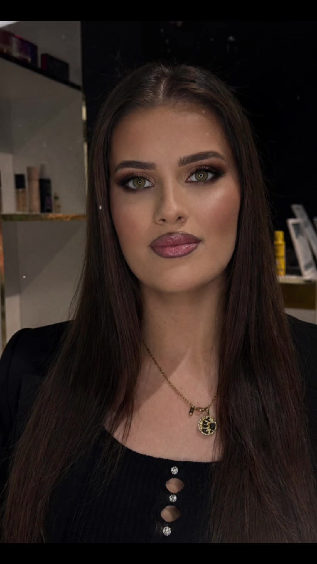 @Lona Glam