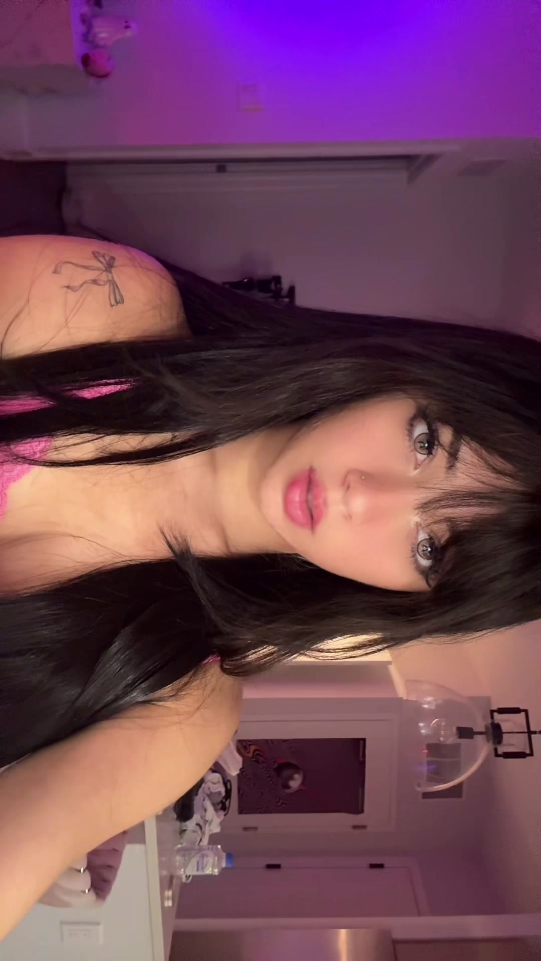 @carobrat