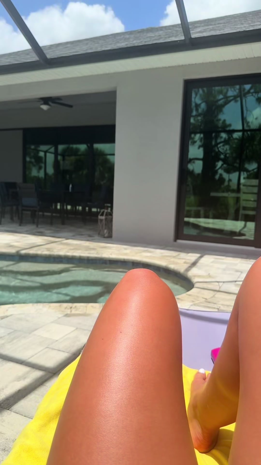 @notcarolineaaron2