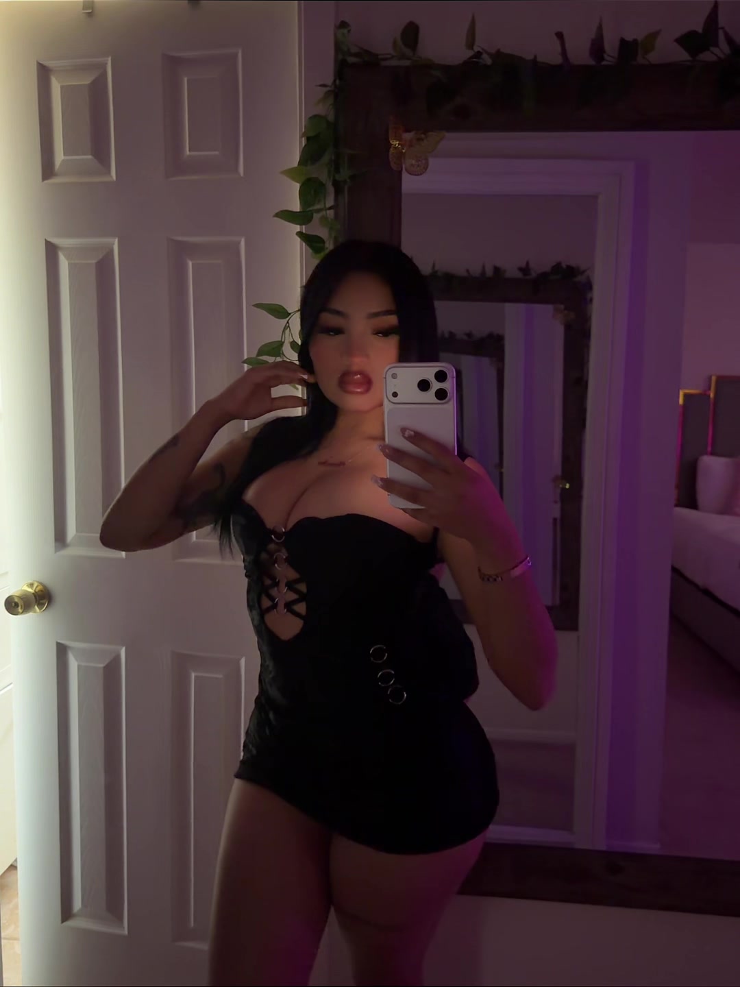 @Alexandra López