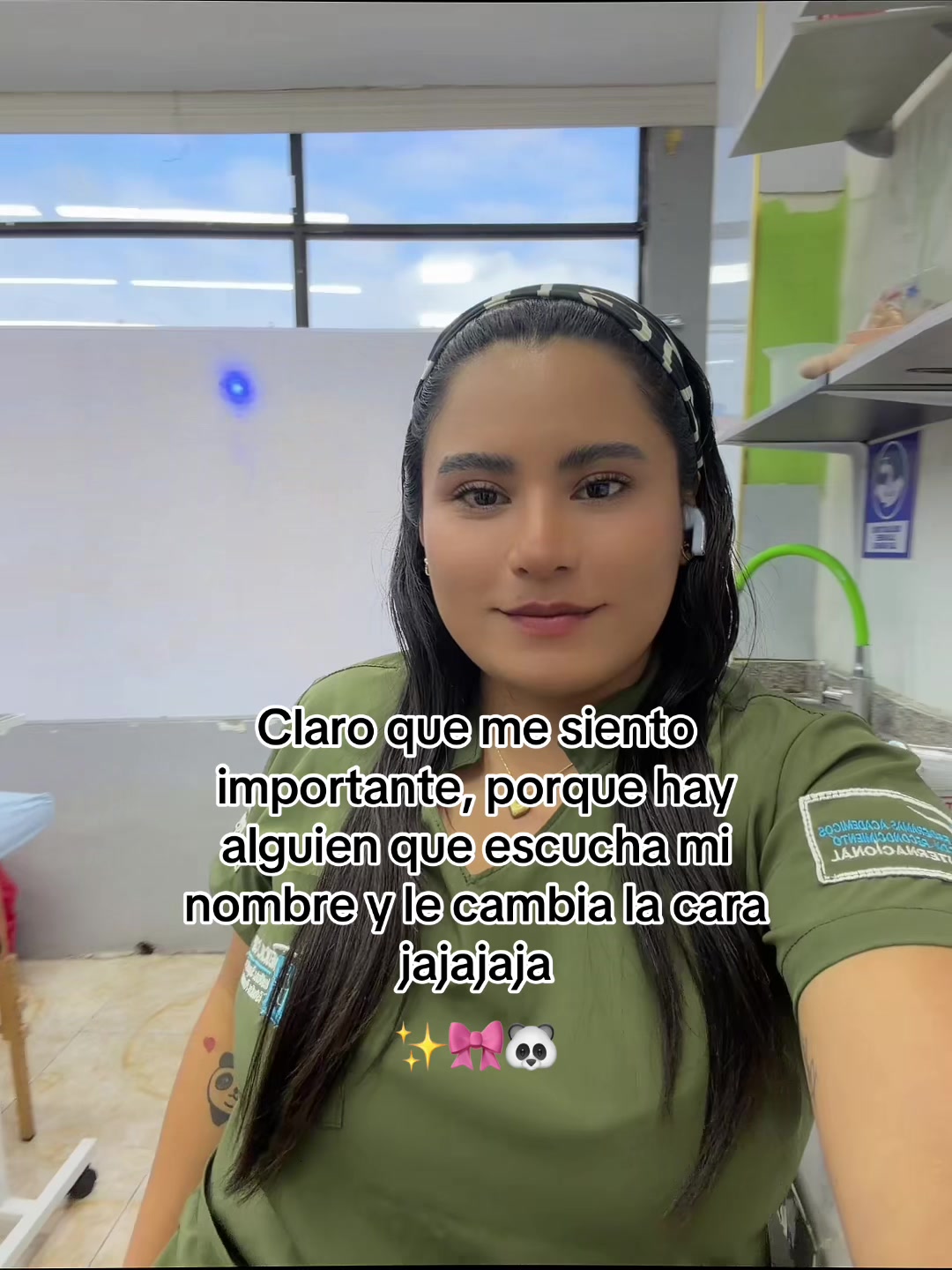 @🐼