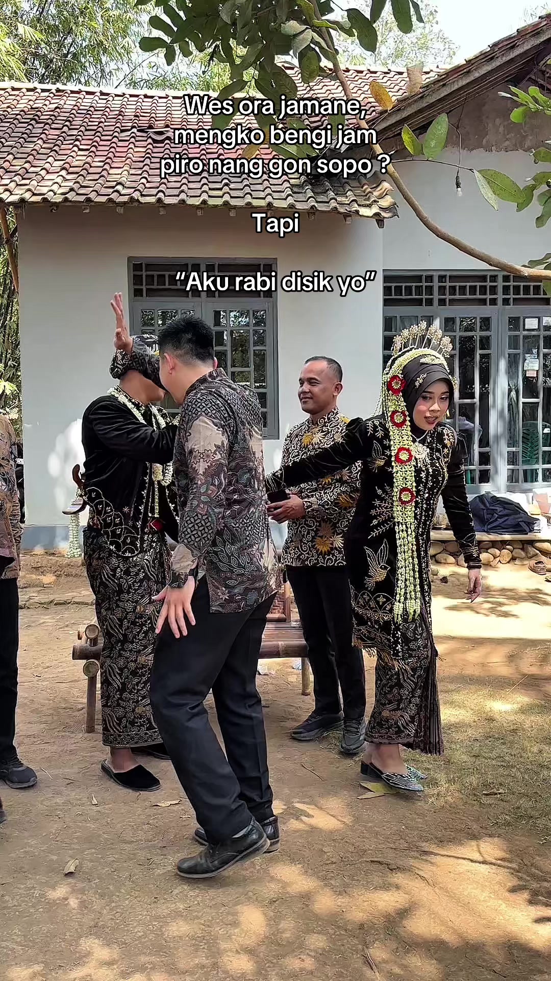 @Mbak Sari || Cucuk Lampah