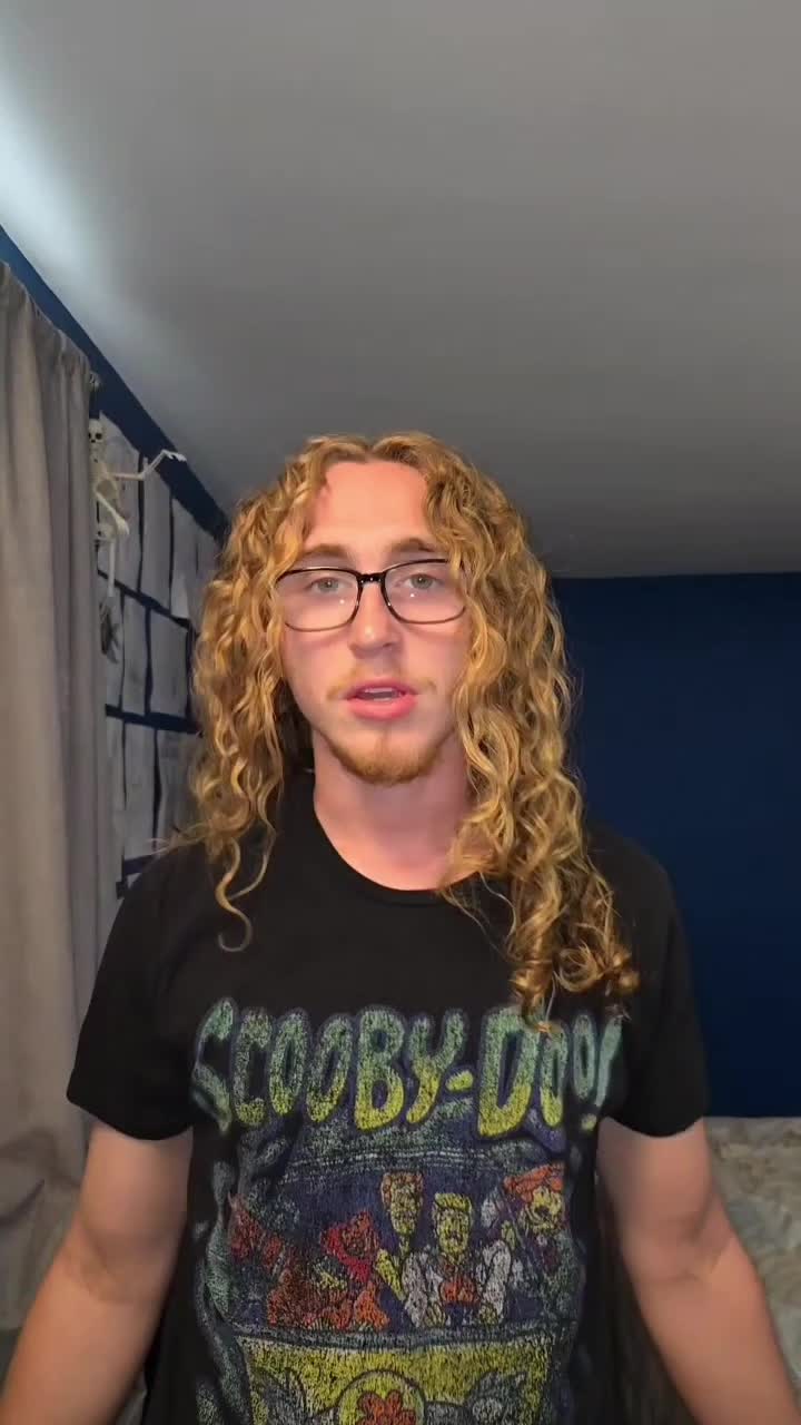 @GoldieGl0cks