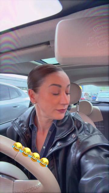 @Mădălina Elena 💋 🇧🇪