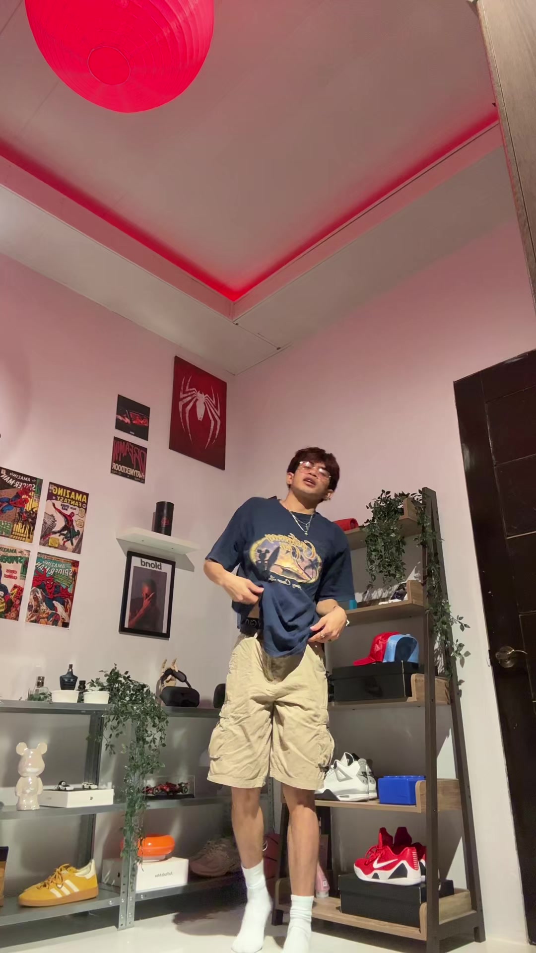 @Jo.
