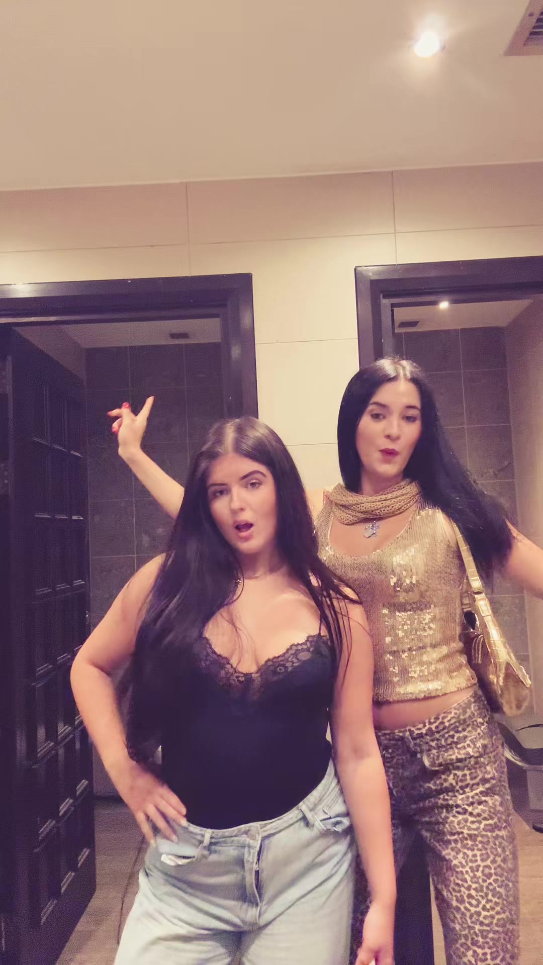 @anastasia🪩🐆✨