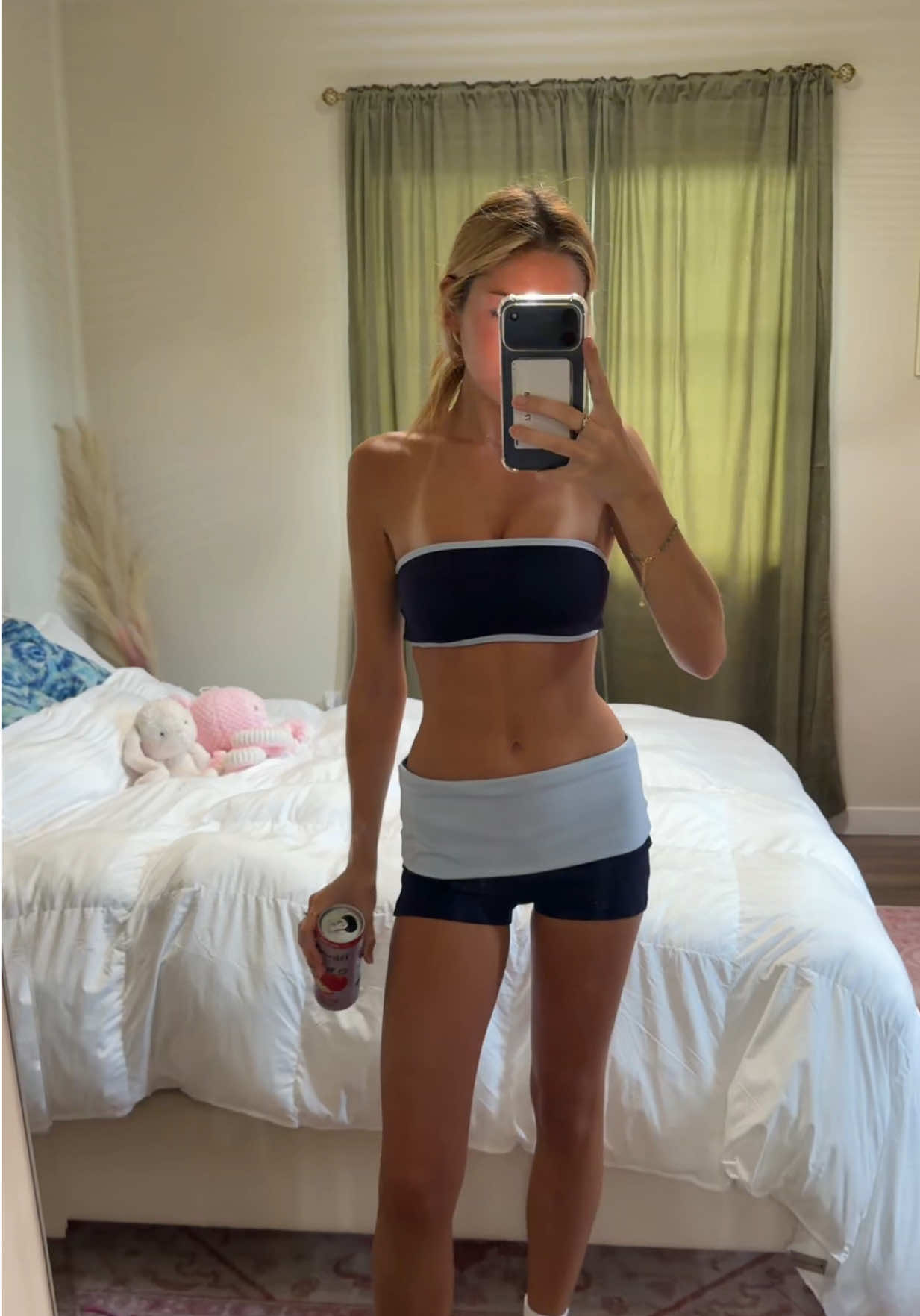 @ameliakwebster