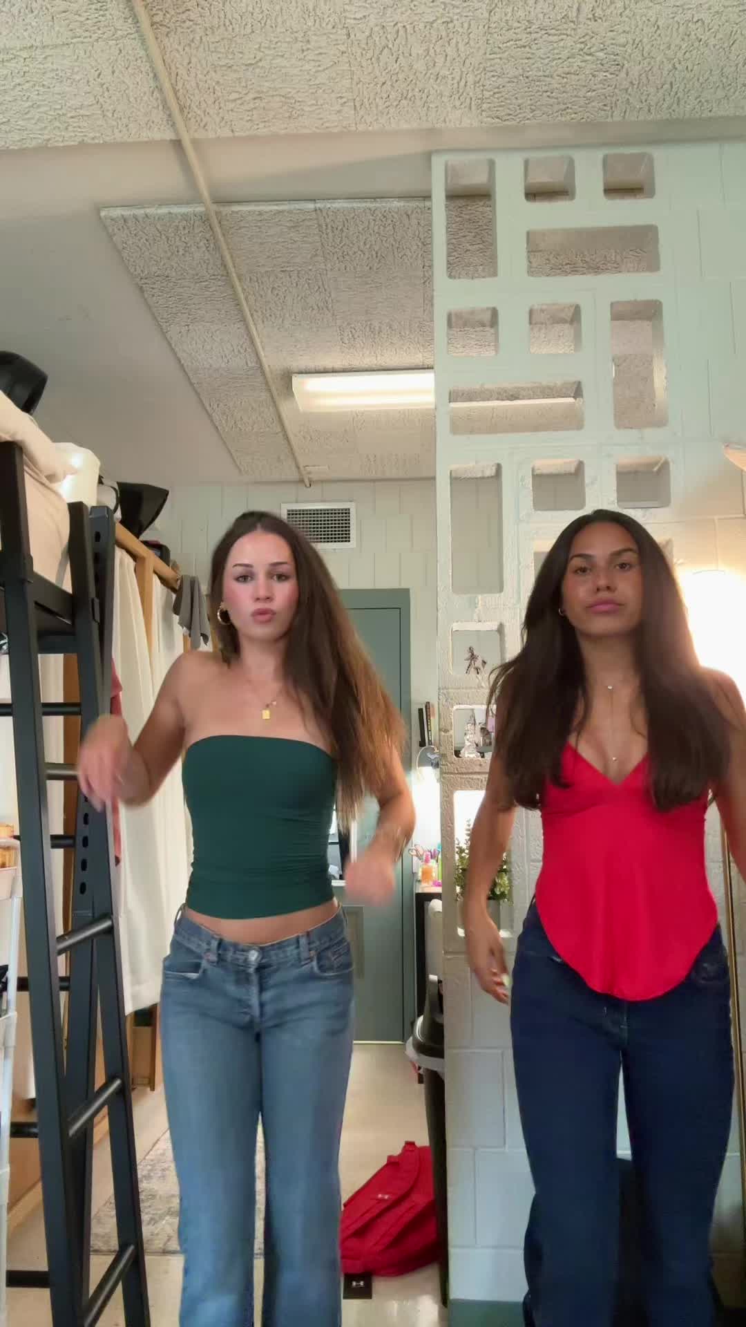 @ava😼