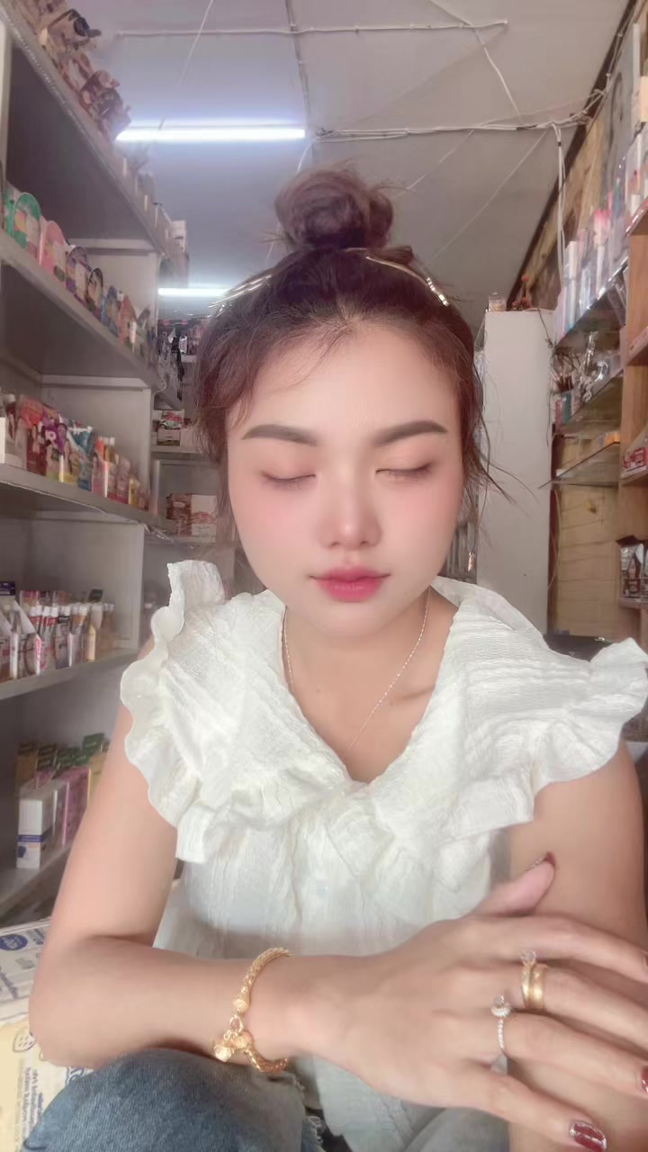 @@ketsada🇱🇦ແມ່ຄ້າອອນລາຍ🥰