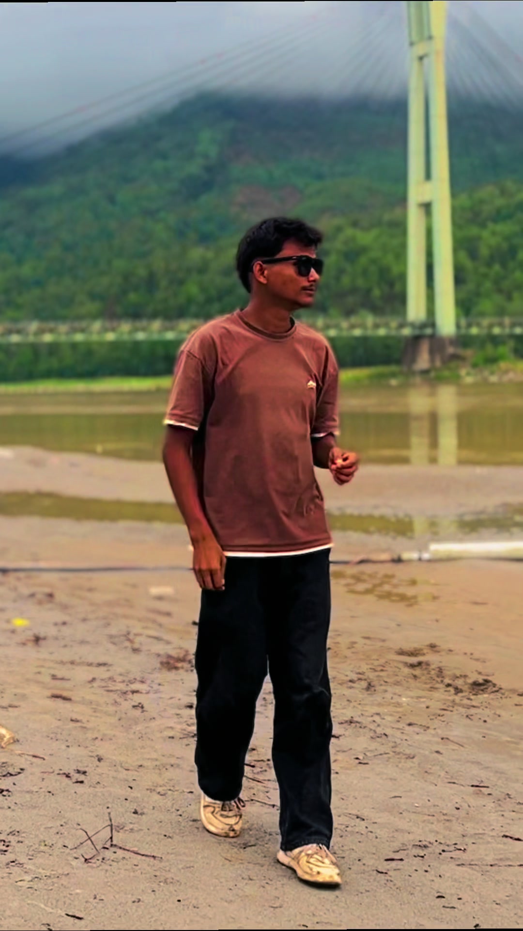 @AarYan