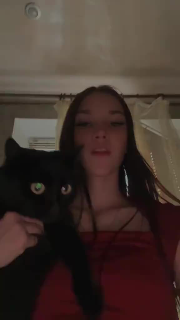 @алекса🪽