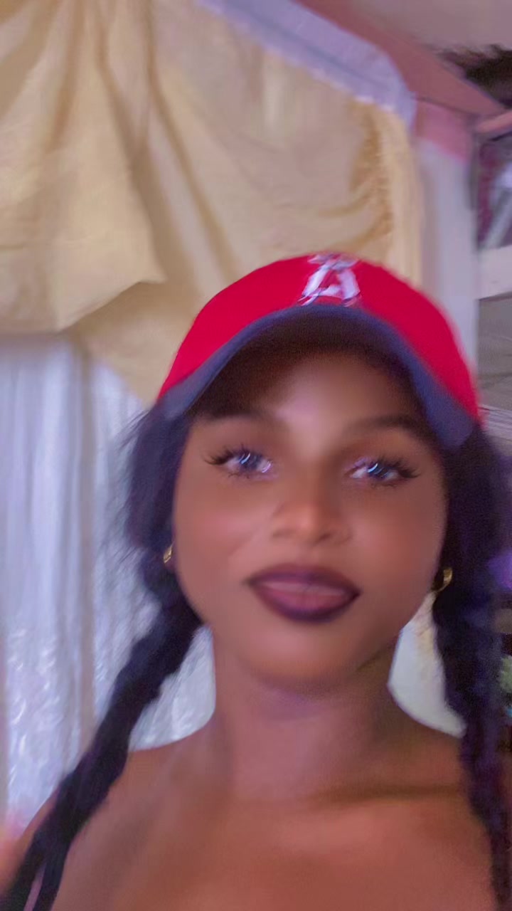 @T🌸y🍫r🍁a✨