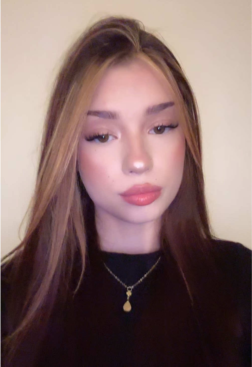 @𝒜𝓃𝒶