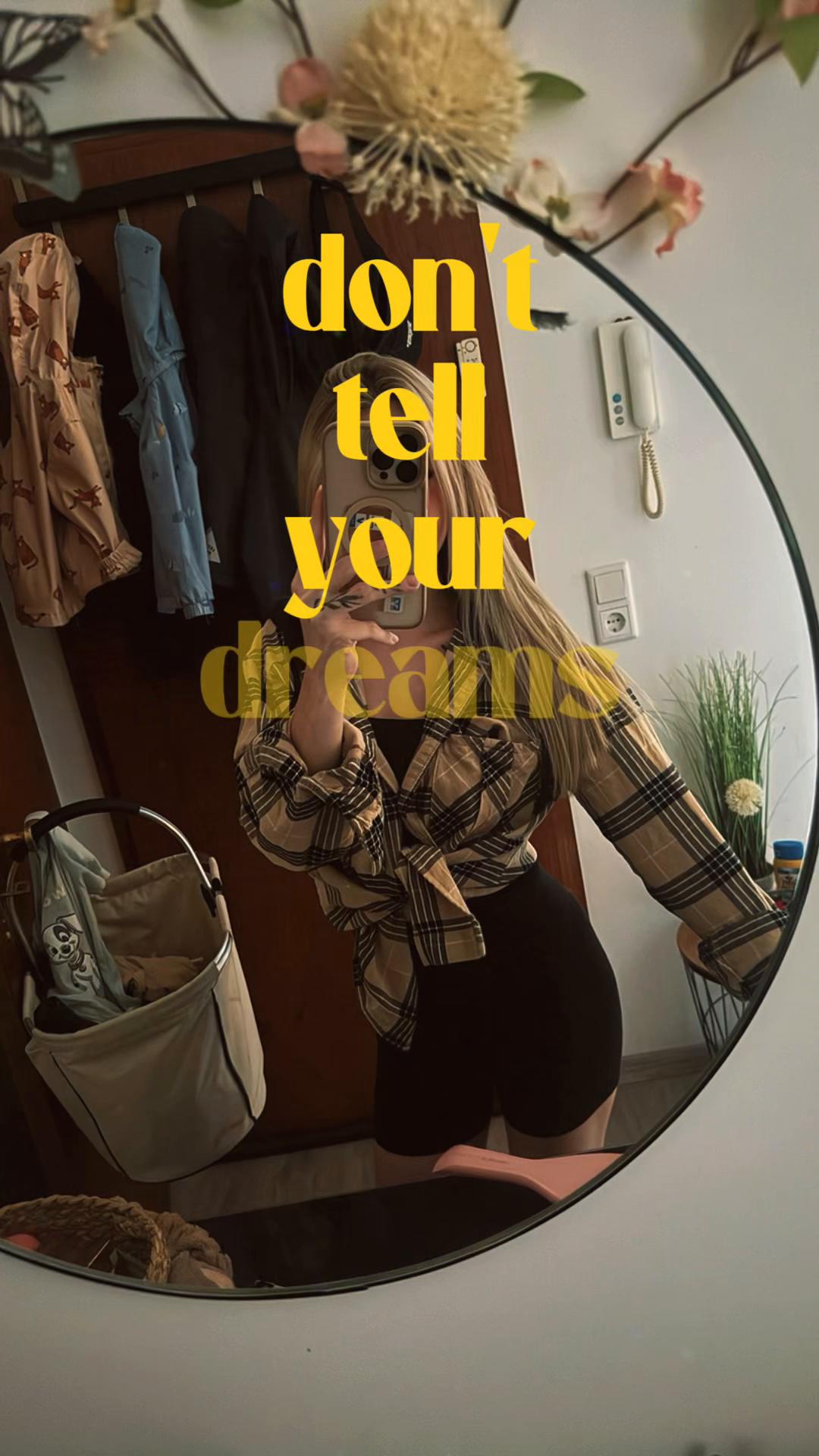 @𝒊𝒕'𝒔.𝒎𝒆.𝑳𝒆𝒏𝒂🍯