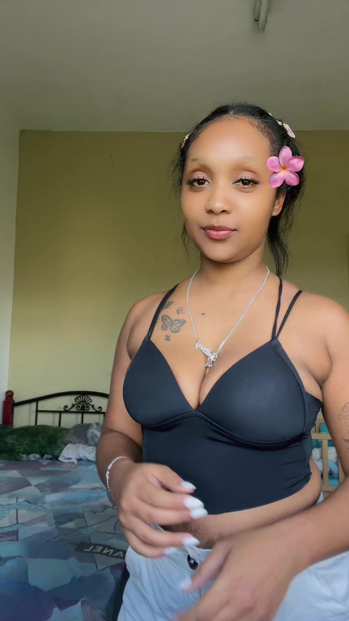 @Brit_Ney03