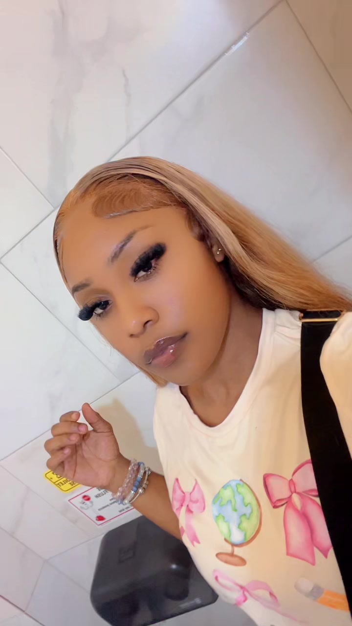 @lashdby_nelle