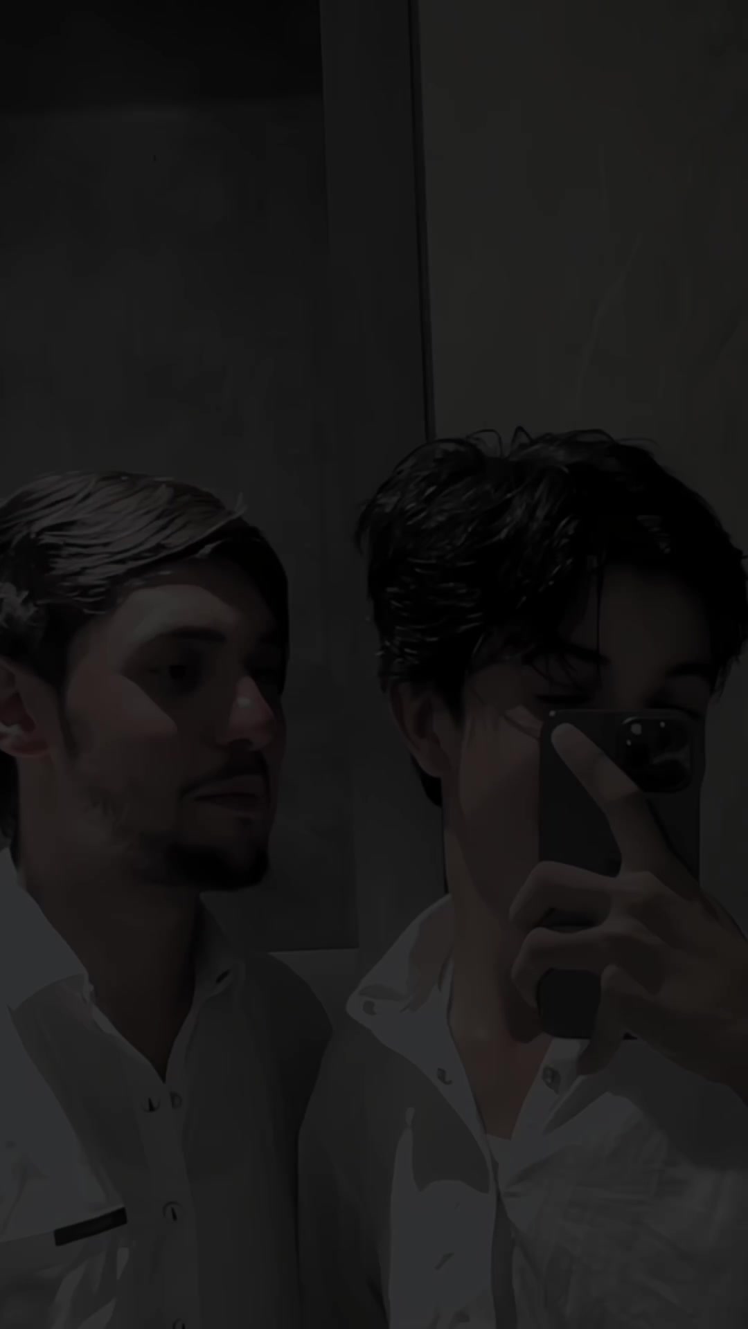 @x y a r