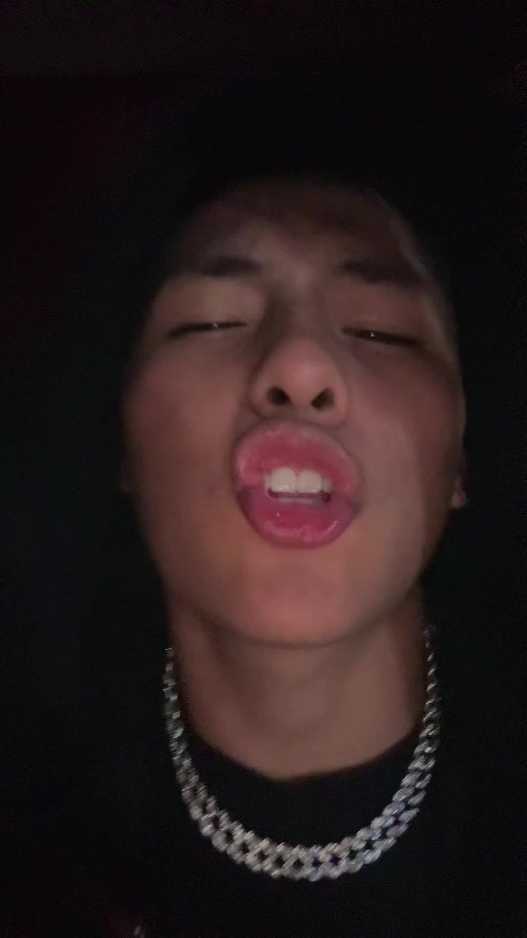 @Jhadielbrrr