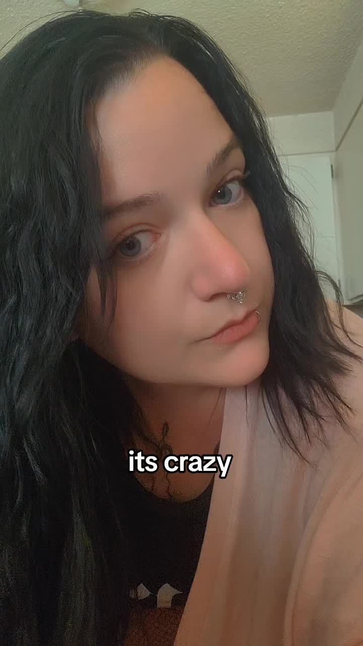 @(　・`&omega;・&acute;)👁👄👁(　・`&omega;・&acute;)