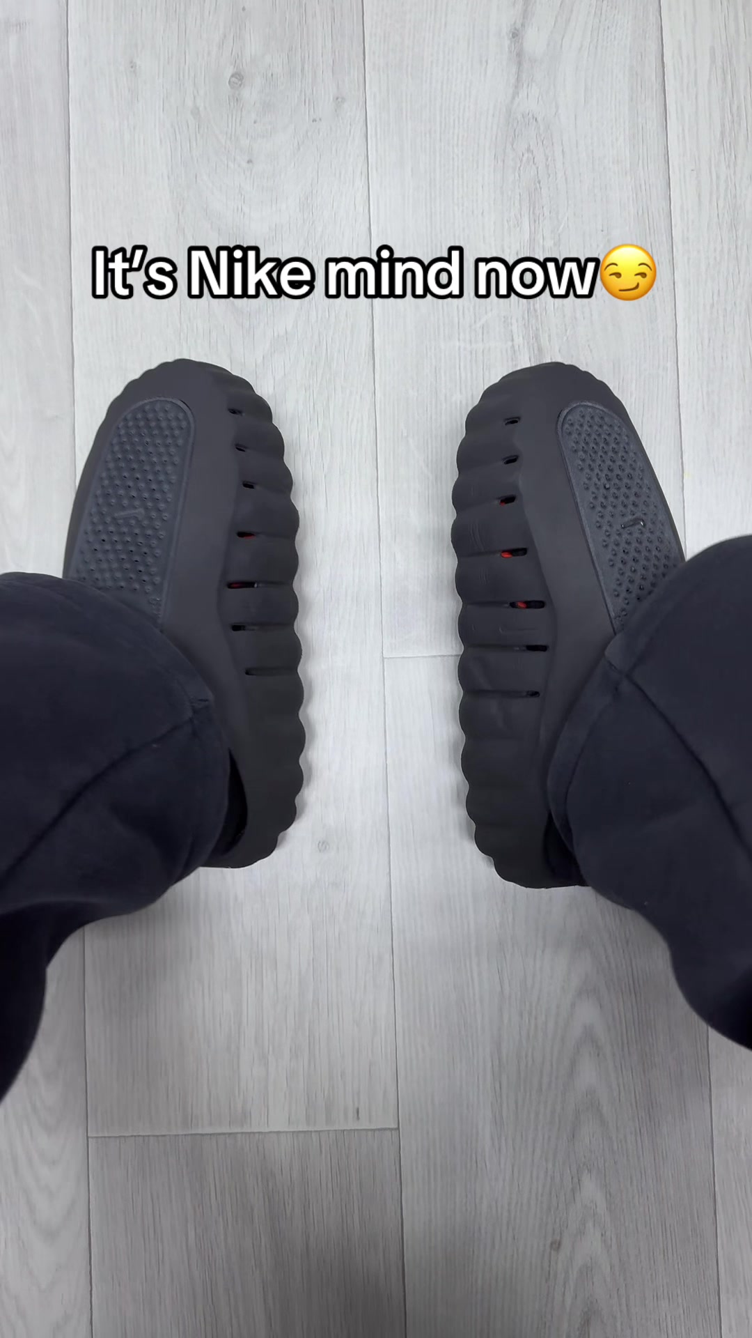@SNEAKER 🥷
