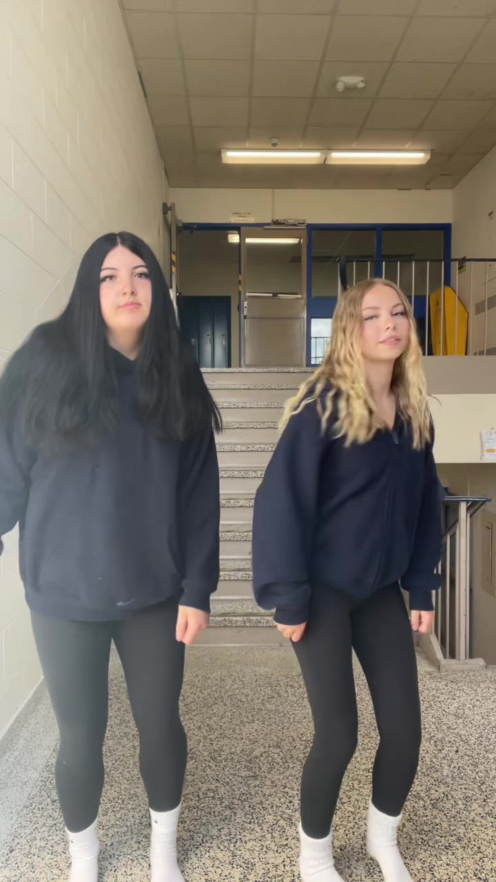 @avaellie