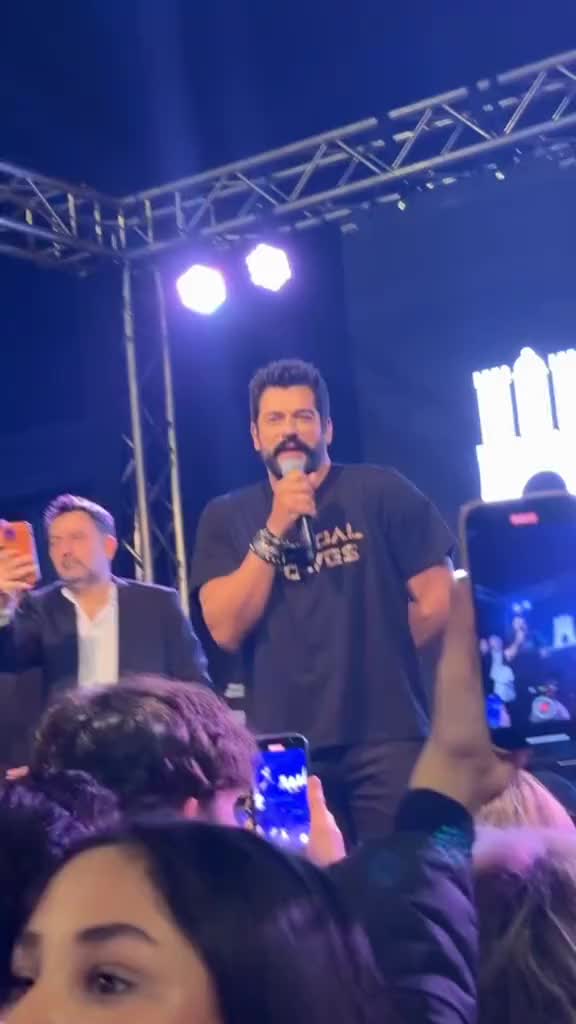 @Burak Özçivit