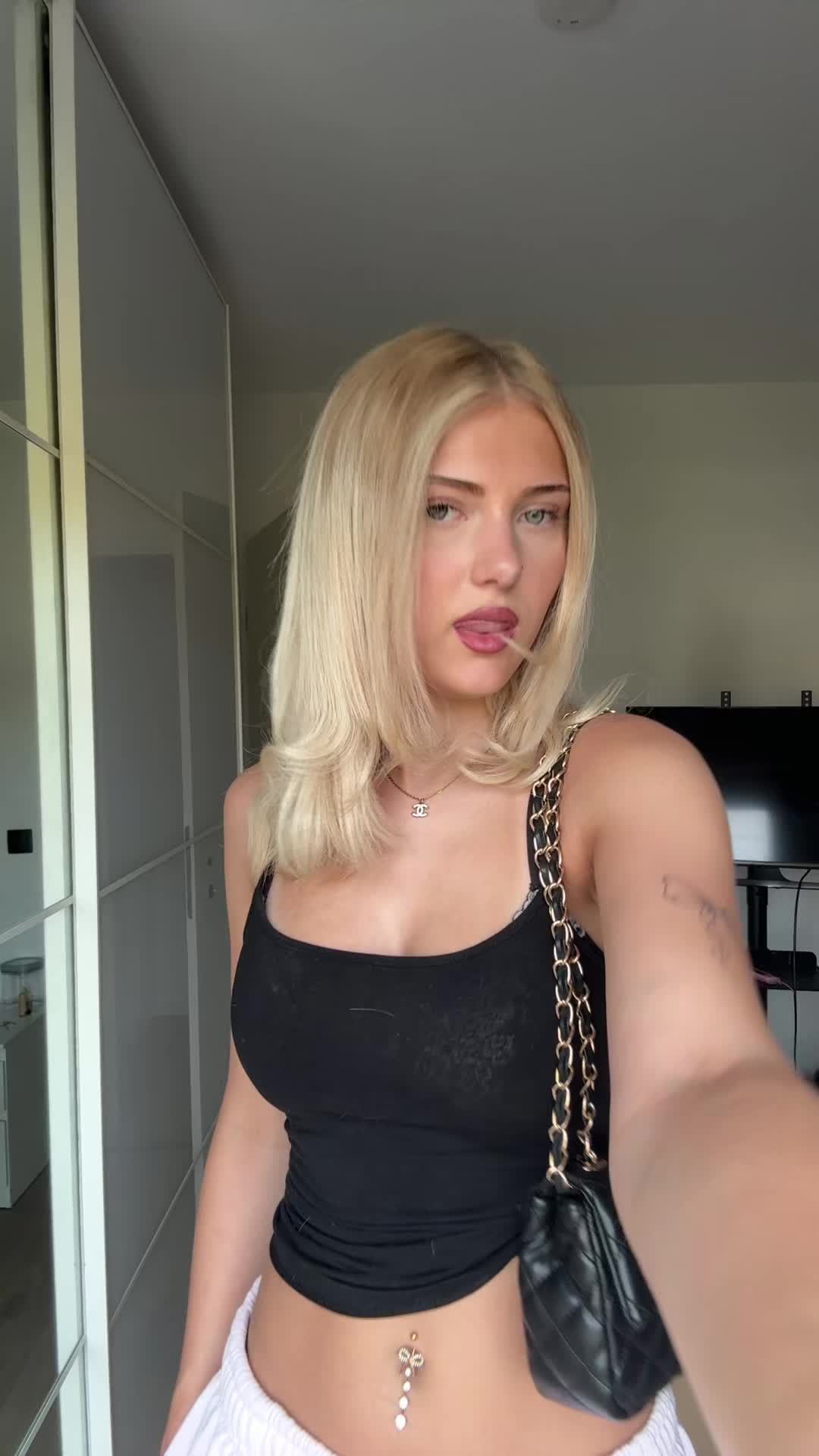 @XYZ
