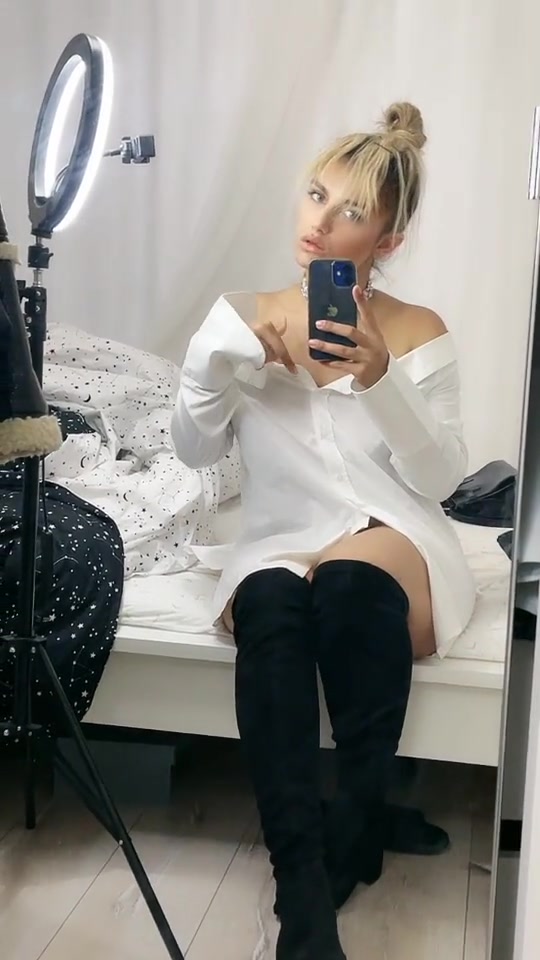 @Isabella👱🏾&zwj;♀️🥥🐆