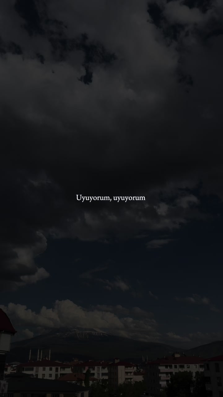 @𝐴𝑦𝑠̧𝑒 𝑁𝑢𝑟