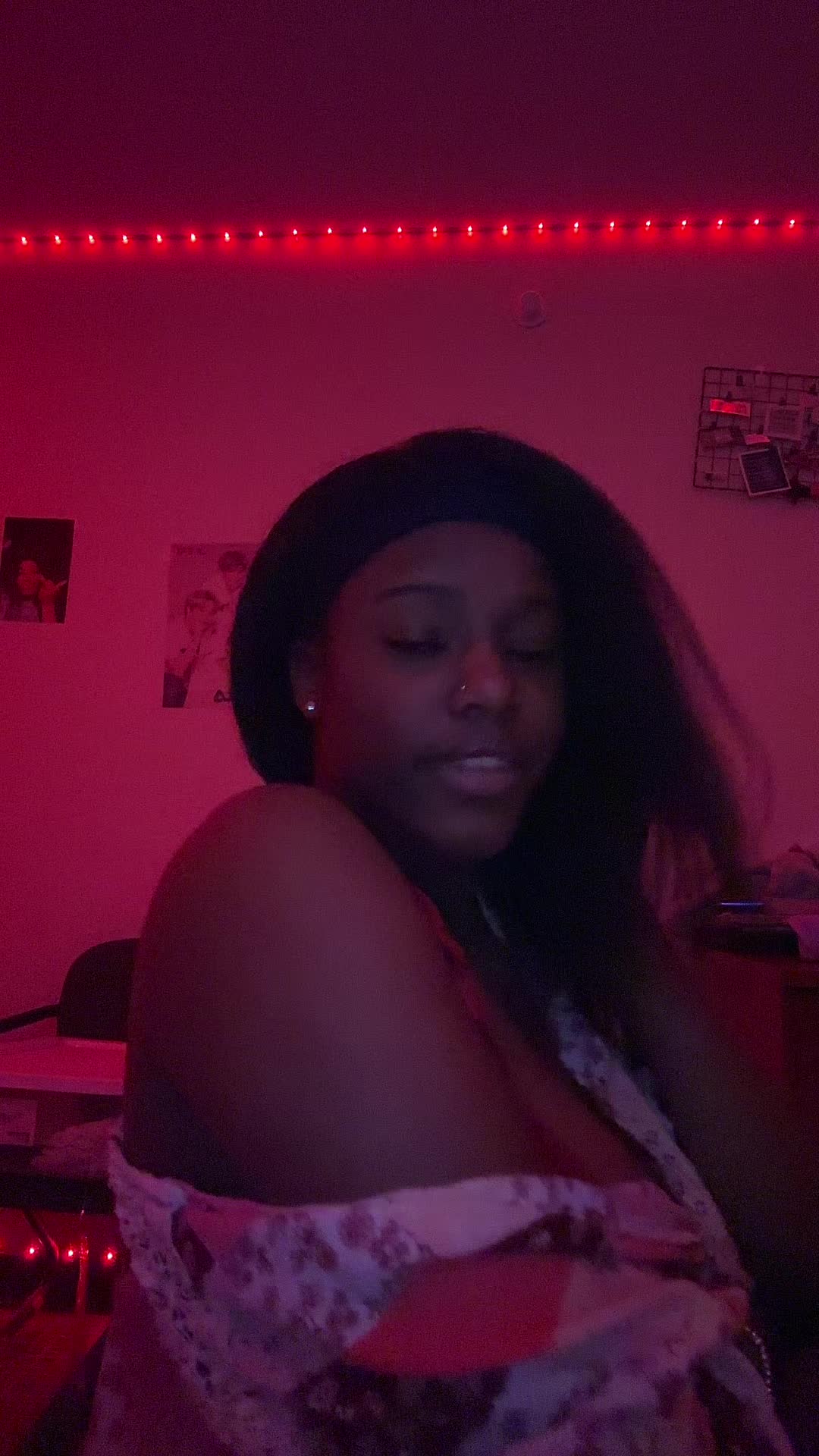 @_ashereanna_