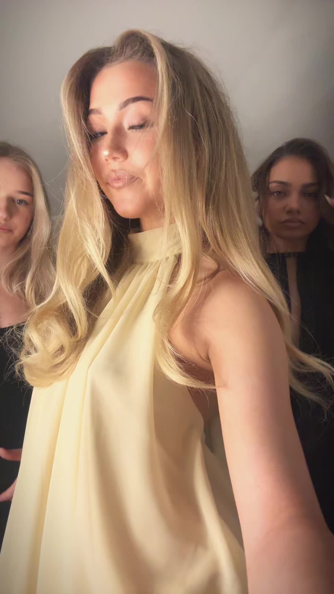 @❧