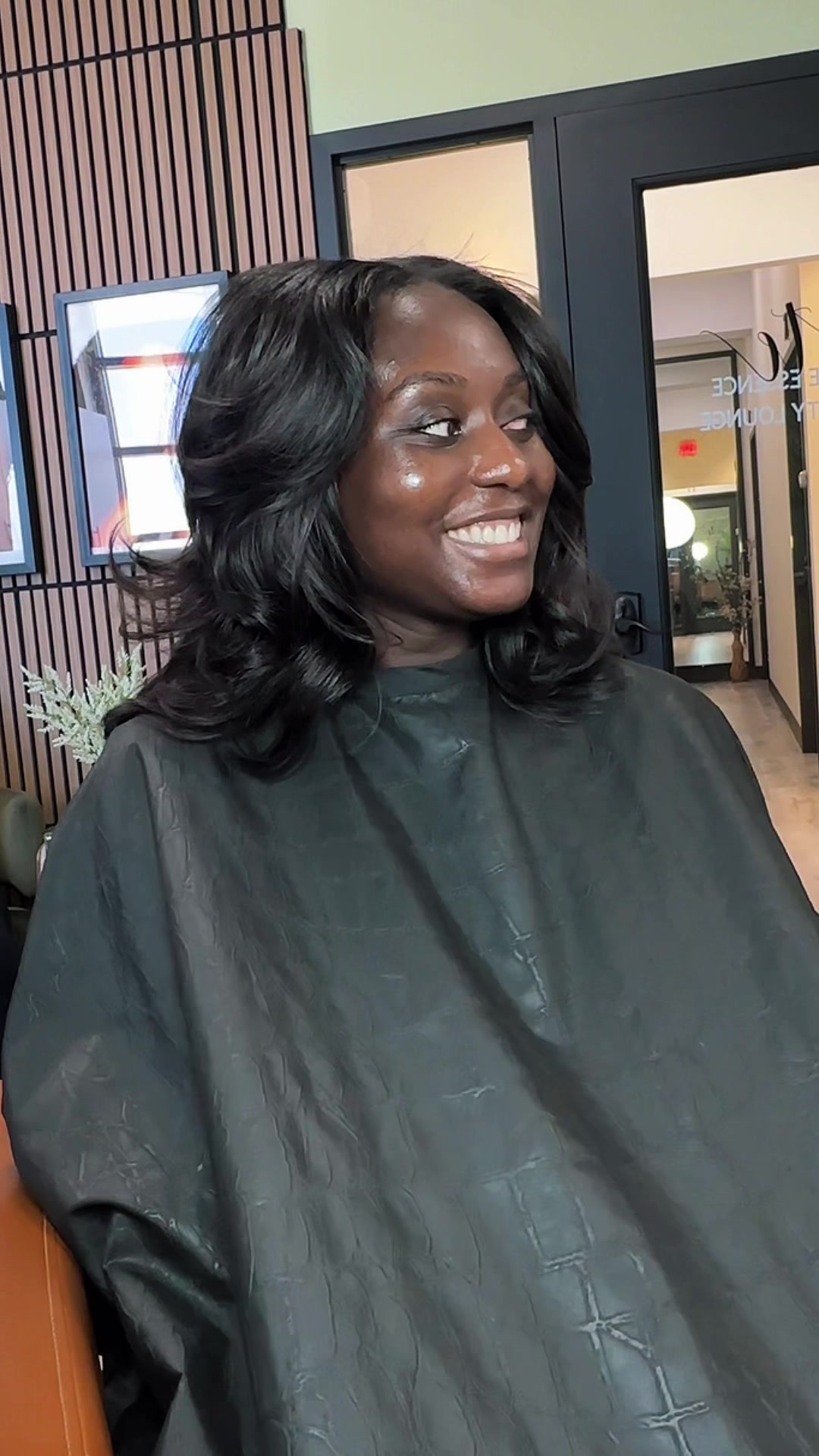 @TrueEssence_BeautyLounge
