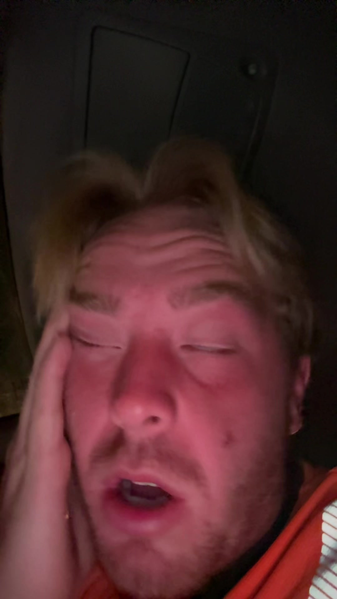 @Jon🥸
