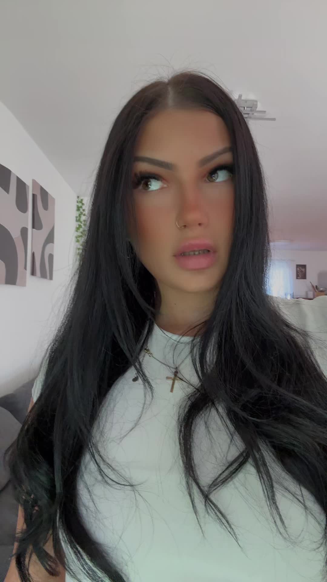 @itsandreea 💫