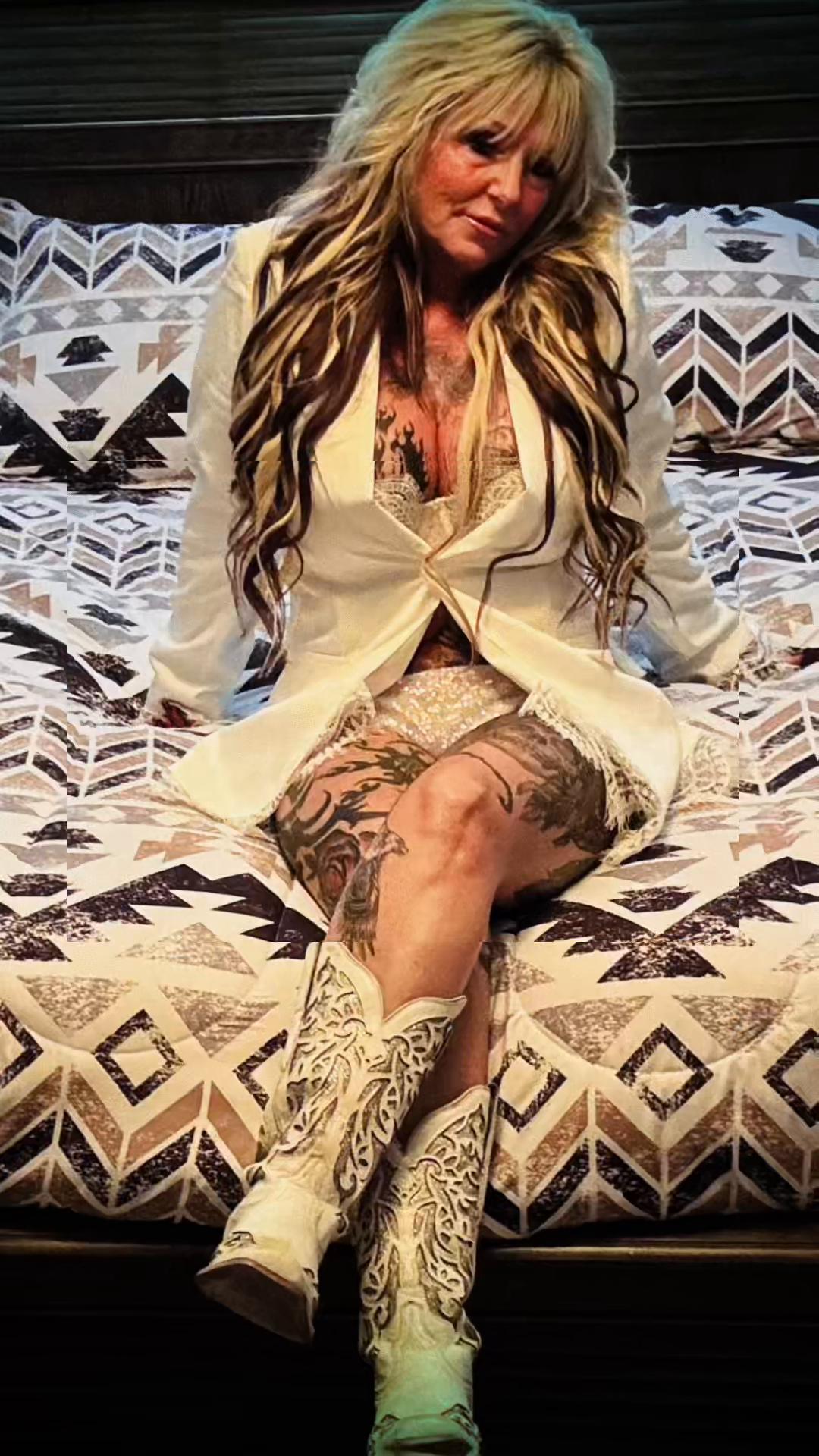 @Missbehavin64