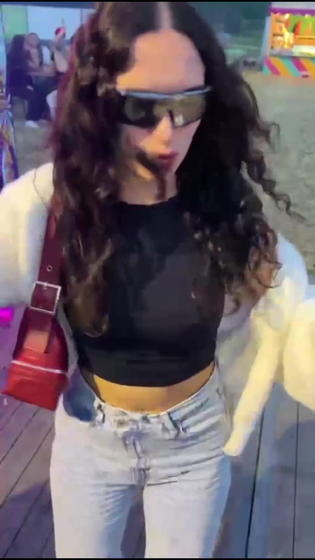 @Nicole