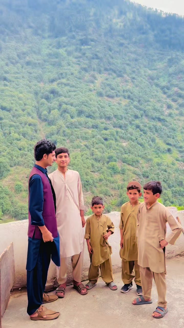 @Zainkhan11