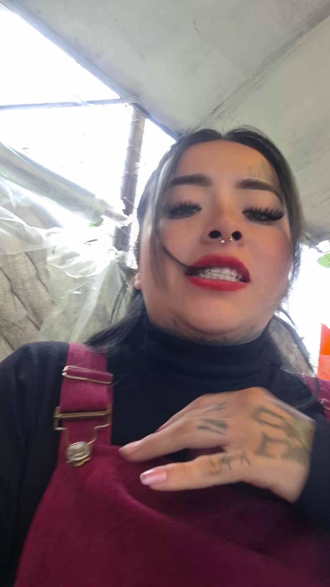 @Itzel Mora 🤟🏼😜