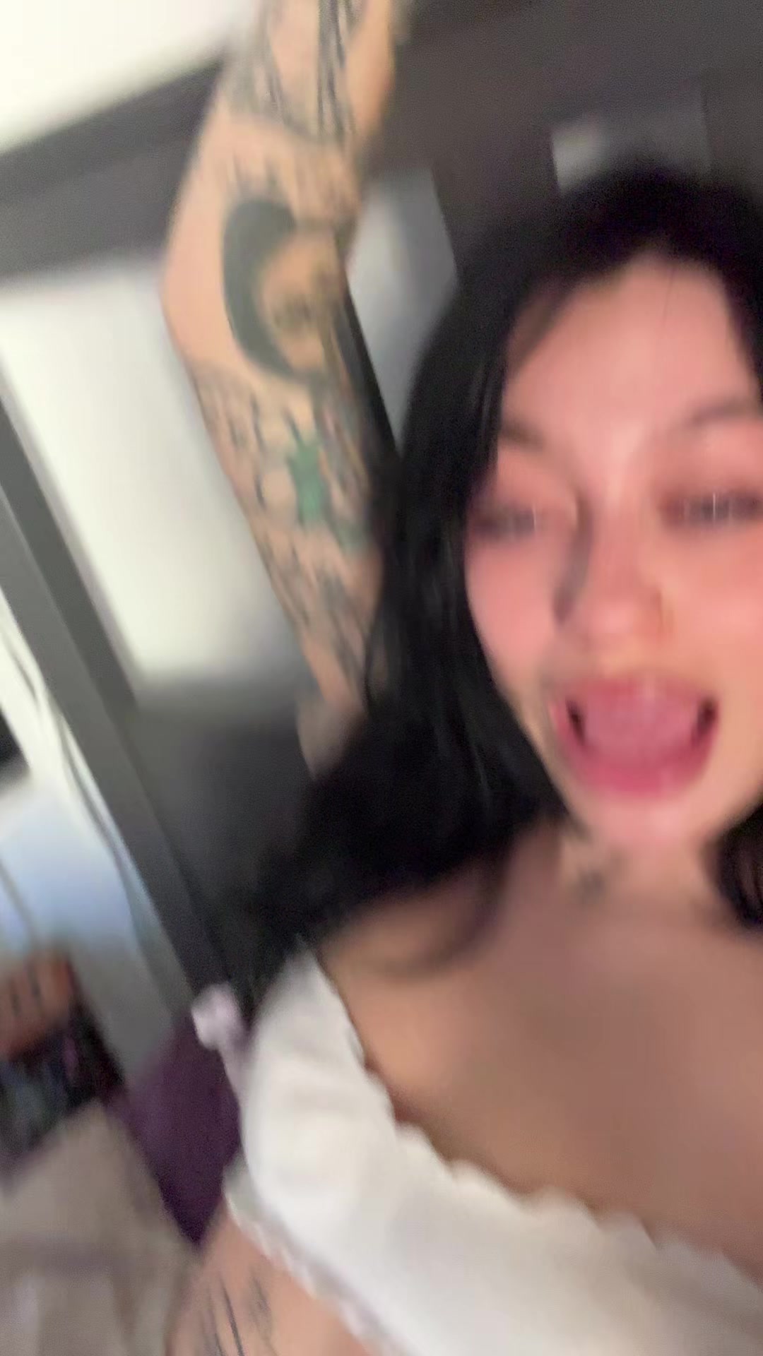 @Tiffani-Amber