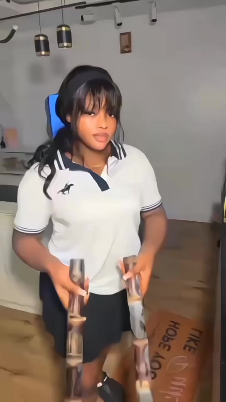 @Jenny official