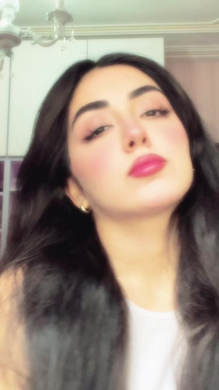 @👻