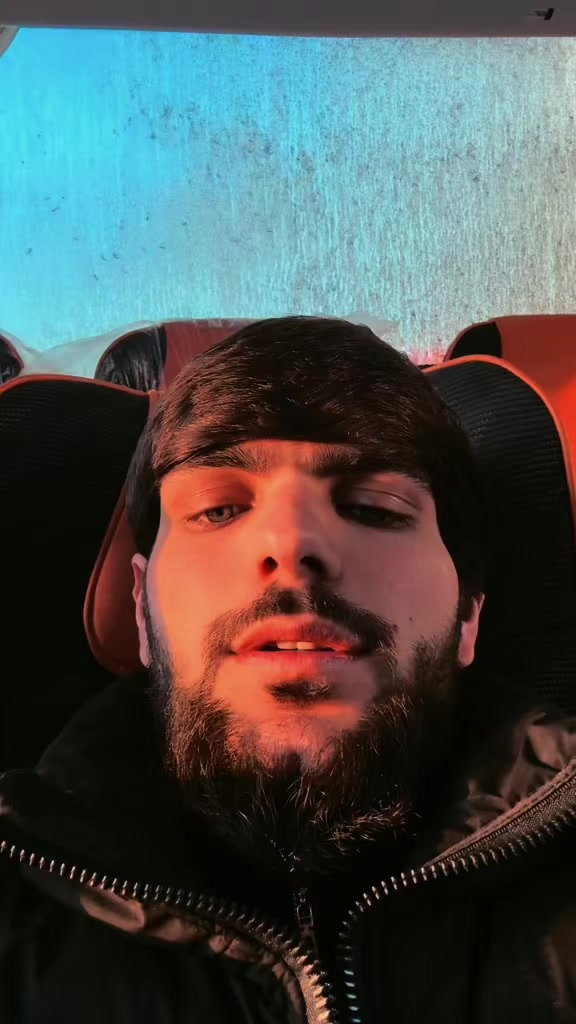 @✵