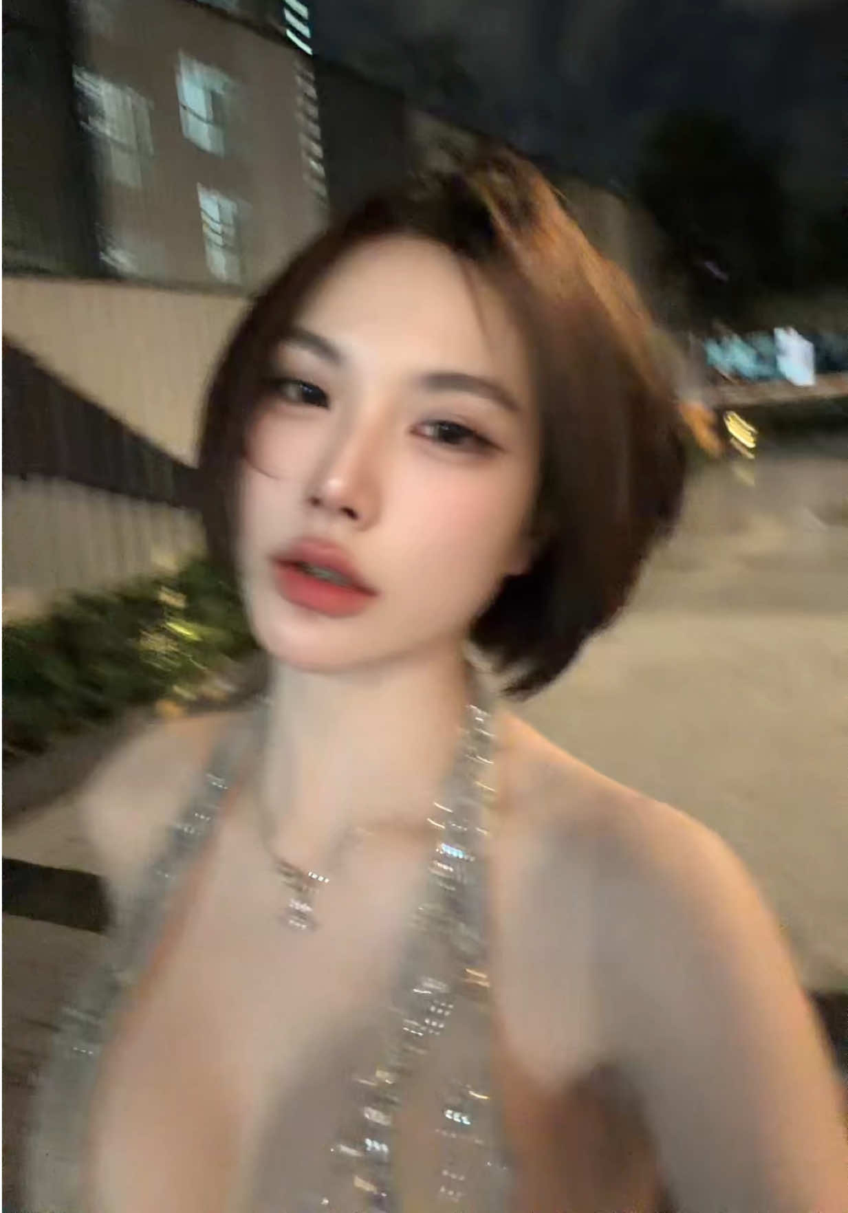 @คุณอีฟที่ผมสั้นสั้น