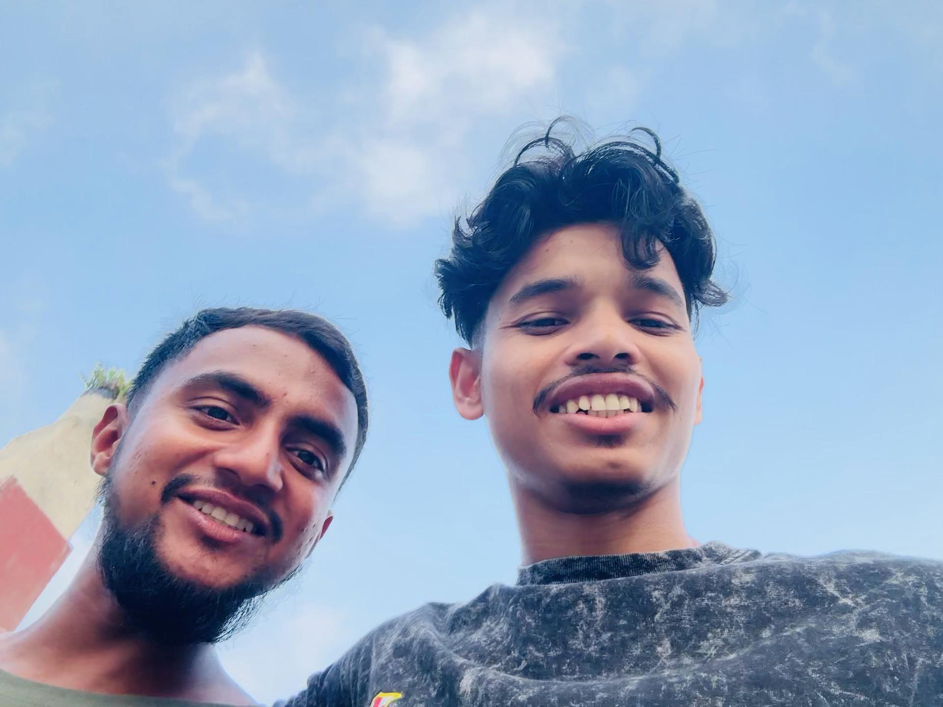 @👑 ᴇᴋ𝐑ꫝᴍ 👑