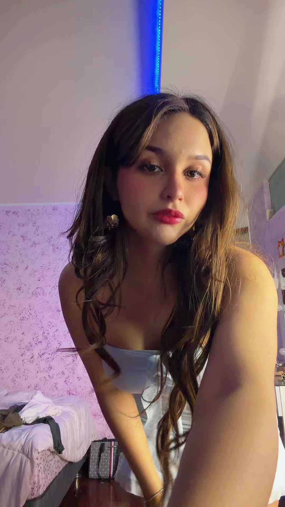 @Mercedesns