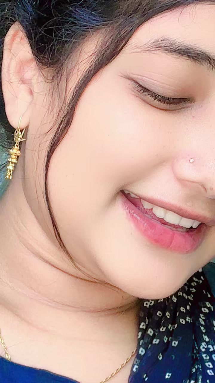 @🥰চরফ্যাশনের মেয়ে আমি🥰