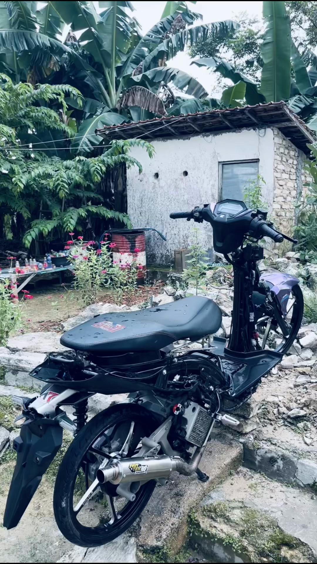 @𝑽 𝑨 𝑹 𝑳 𝑰 𝑪 𝑨