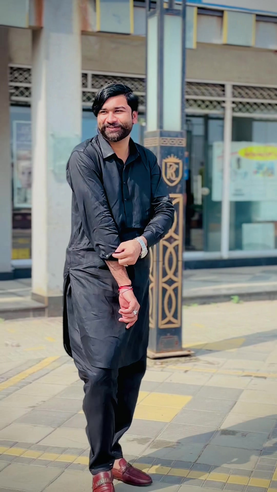 @Farhan Butt 👑🦁