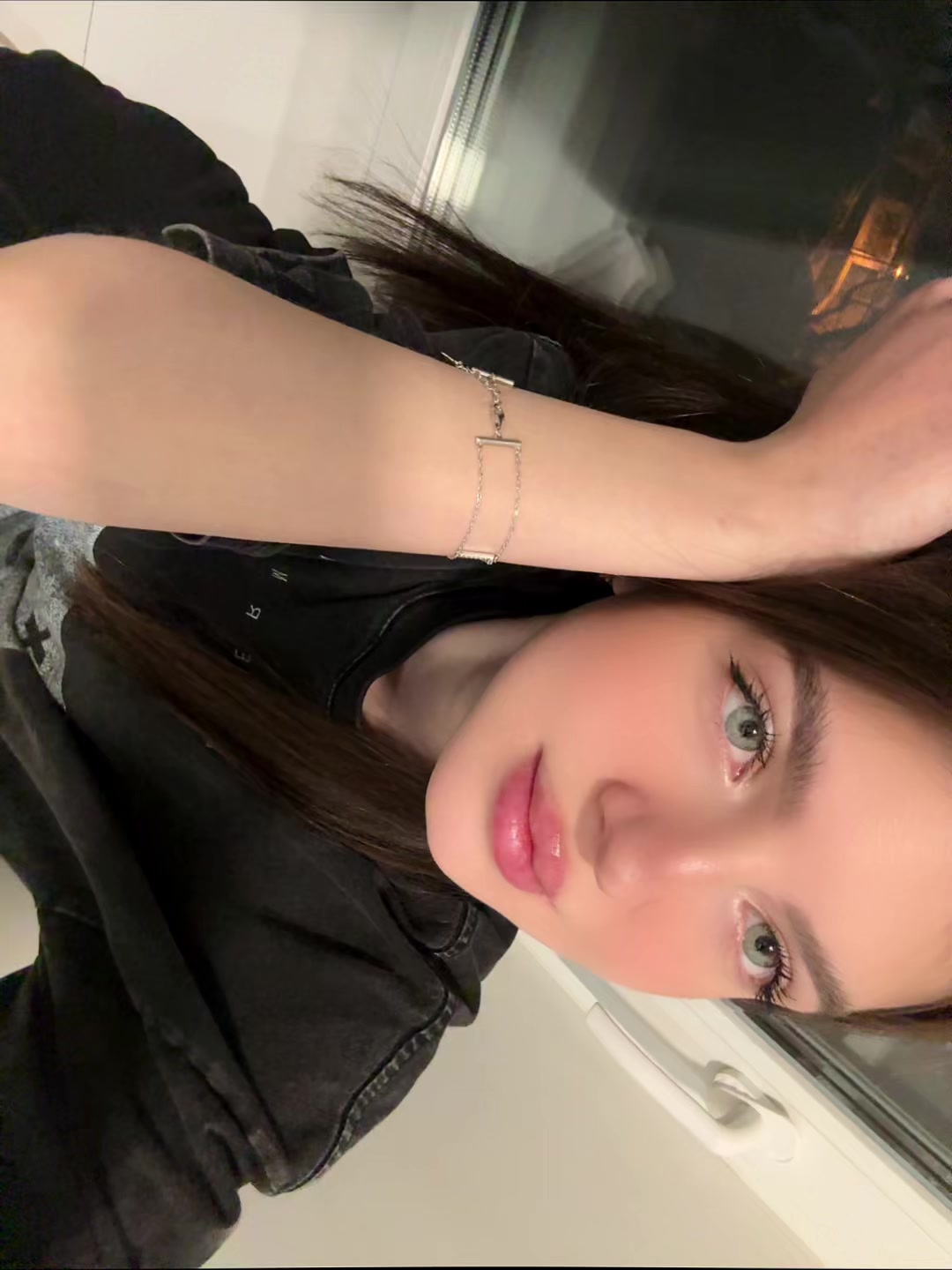 @🖤VIKI🖤