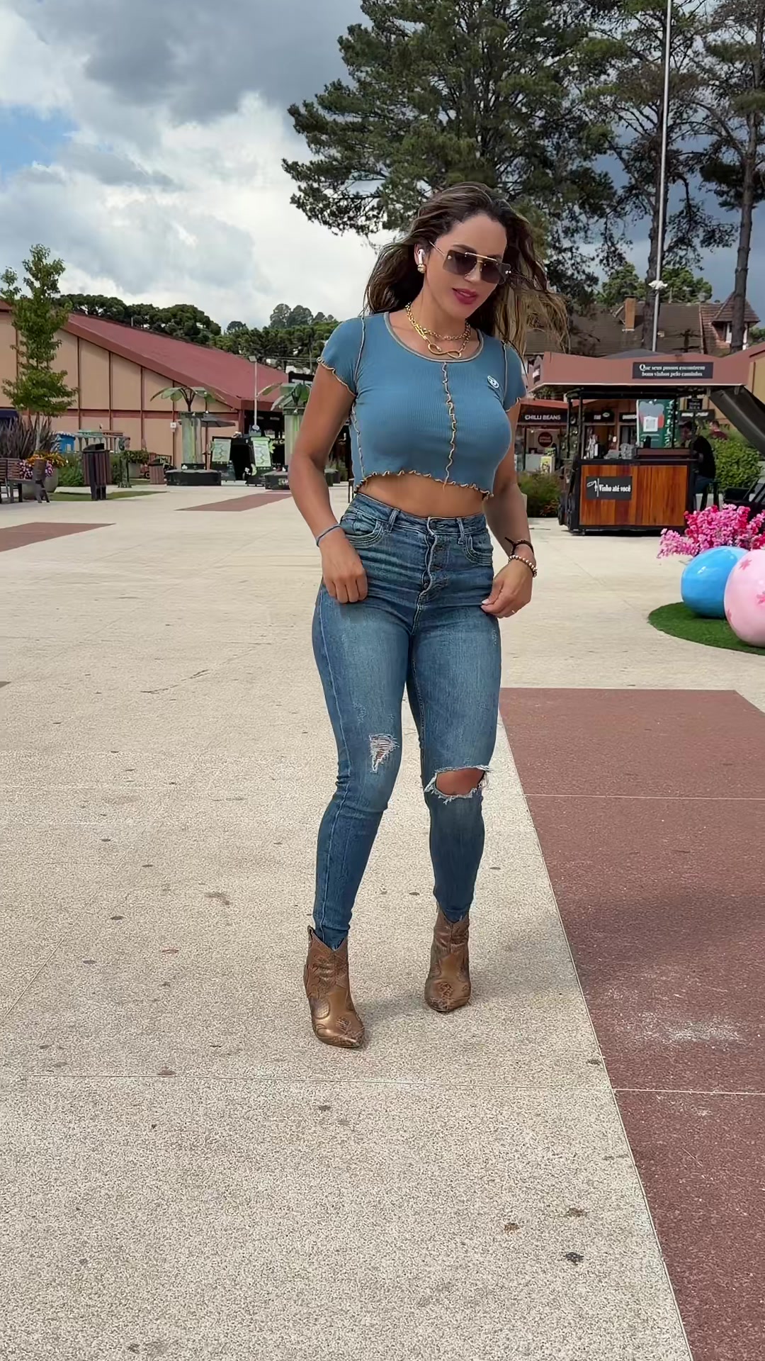 @Marta Sales Sales